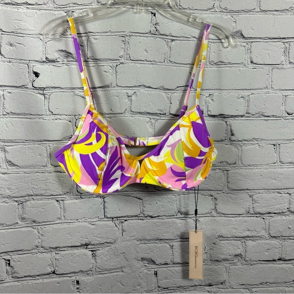 BCBGeneration Give It a Swirl Printed Bikini Swim Top Underwire Multicolor M NWT
